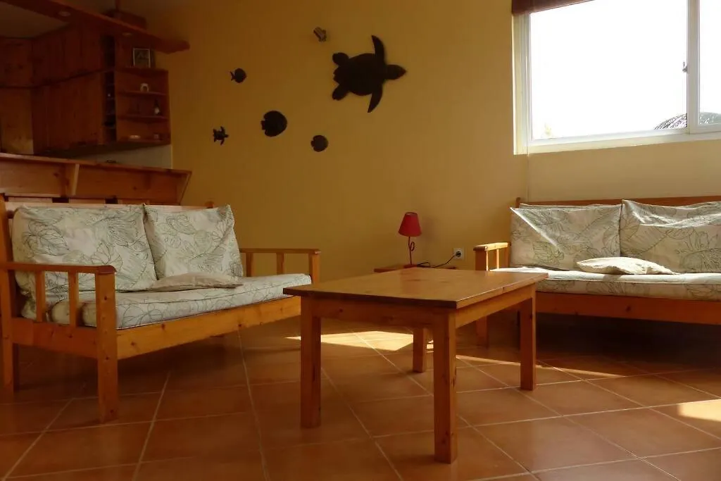 Calheta - Casa Amarela Villa